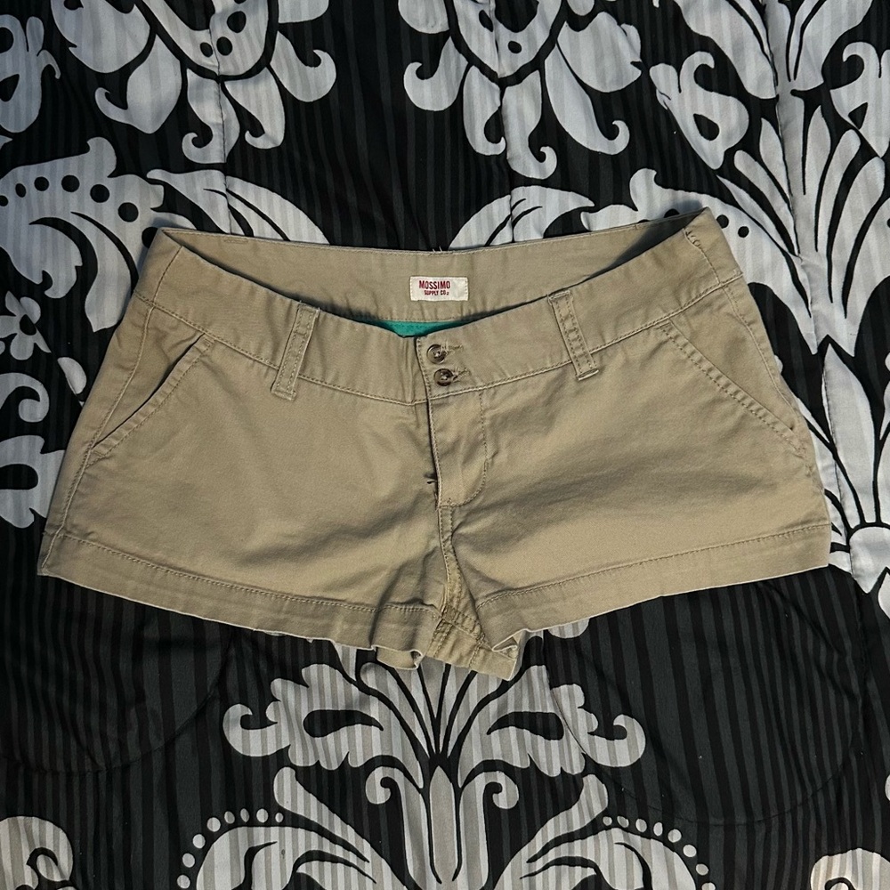 Mossimo Supply Co. Beige Low-Rise Women's Shorts